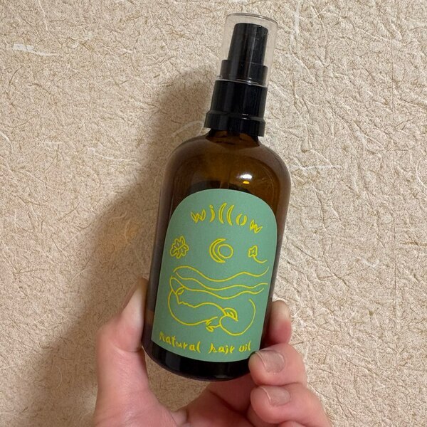紫外線・湿気対策に！ナチュラルヘアオイル「willow」は親子で使えておすすめ | HugMug