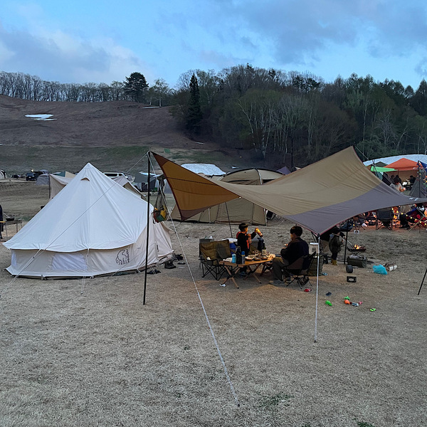 【ファミリーキャンプ】お役立ち時短テク伝授！準備や片付けの大変さを軽減 | HugMug