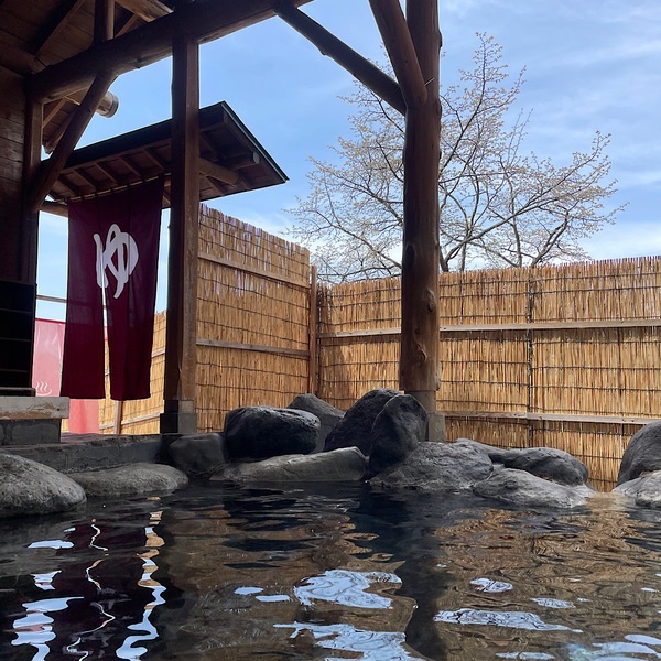 【ファミリーキャンプ】お役立ち時短テク伝授！準備や片付けの大変さを軽減 | HugMug