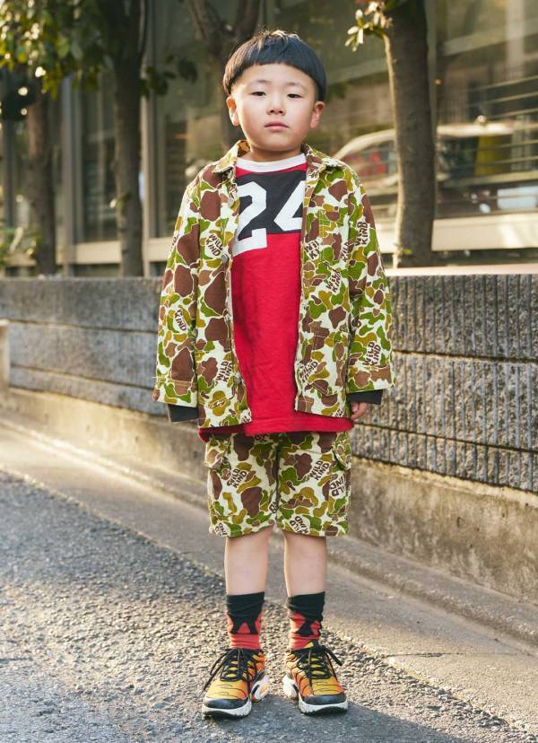 「マーキーズ」のセットアップで夏を先取り！ 柄物を挿したファミリーコーデ | HugMug