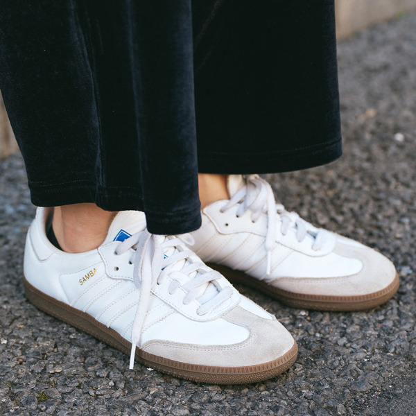 【街に行ける洗練カジュアルコーデ】色違い兄妹リンクコーデが可愛すぎ！ | HugMug