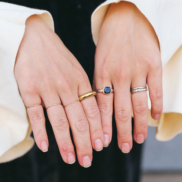 【街に行ける洗練カジュアルコーデ】色違い兄妹リンクコーデが可愛すぎ！ | HugMug