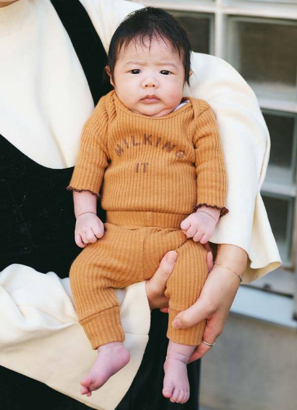 【街に行ける洗練カジュアルコーデ】色違い兄妹リンクコーデが可愛すぎ！ | HugMug