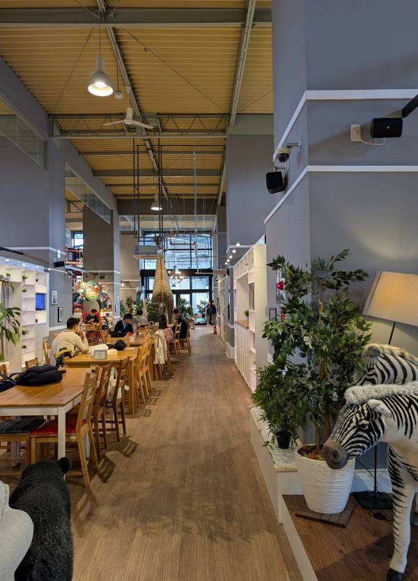 【3時間900円】フリードリンク＆持ち込み可！プレイグラウンドもあるSTUDIO make over | HugMug