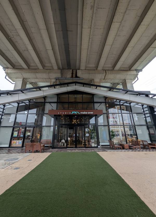 【3時間900円】フリードリンク＆持ち込み可！プレイグラウンドもあるSTUDIO make over | HugMug