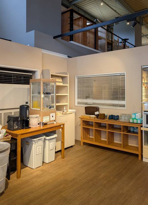 【3時間900円】フリードリンク＆持ち込み可！プレイグラウンドもあるSTUDIO make over | HugMug