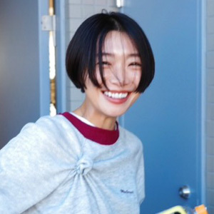 トレンド&amp;定番メガネがさらに洒落るメイクって？【ヘアメイク福岡玲衣さん直伝】 | HugMug