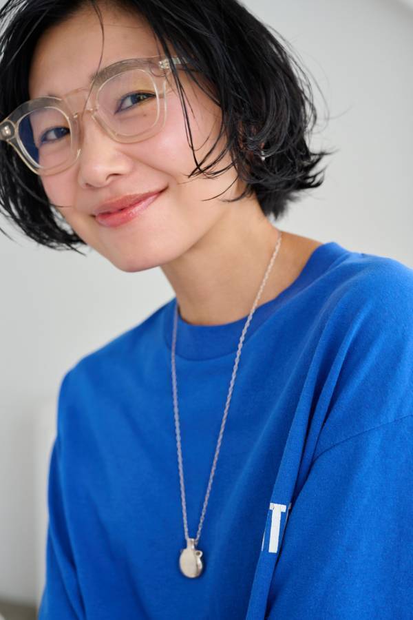 トレンド&amp;定番メガネがさらに洒落るメイクって？【ヘアメイク福岡玲衣さん直伝】 | HugMug