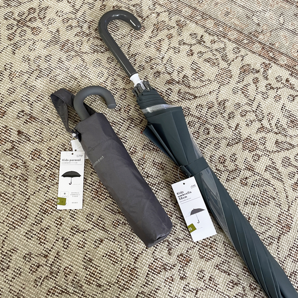 【3coins】梅雨の通学も安心！コスパ最強レイングッズ&amp;トレンドタオルをリアルバイレポ | HugMug