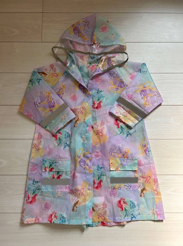 雨の日のおでかけも楽しくなる！ おしゃれキッズ愛用のレイングッズ8選 | HugMug