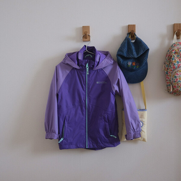 雨の日のおでかけも楽しくなる！ おしゃれキッズ愛用のレイングッズ8選 | HugMug