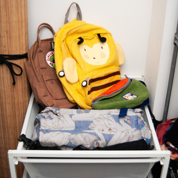 【おしゃれ親子のクローゼット】スタイルをつくる愛用品・自立を育む“子ども服収納”を大公開！ | HugMug