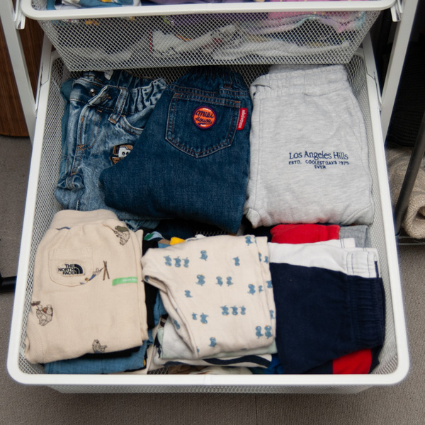 【おしゃれ親子のクローゼット】スタイルをつくる愛用品・自立を育む“子ども服収納”を大公開！ | HugMug