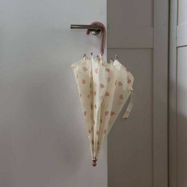 梅雨におすすめ【3COINS】子どもの防水ソックス＆傘が最高すぎる！ | HugMug