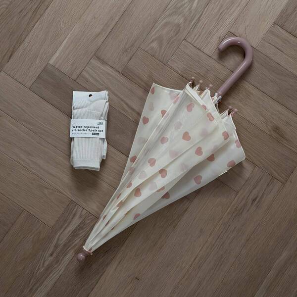 梅雨におすすめ【3COINS】子どもの防水ソックス＆傘が最高すぎる！ | HugMug