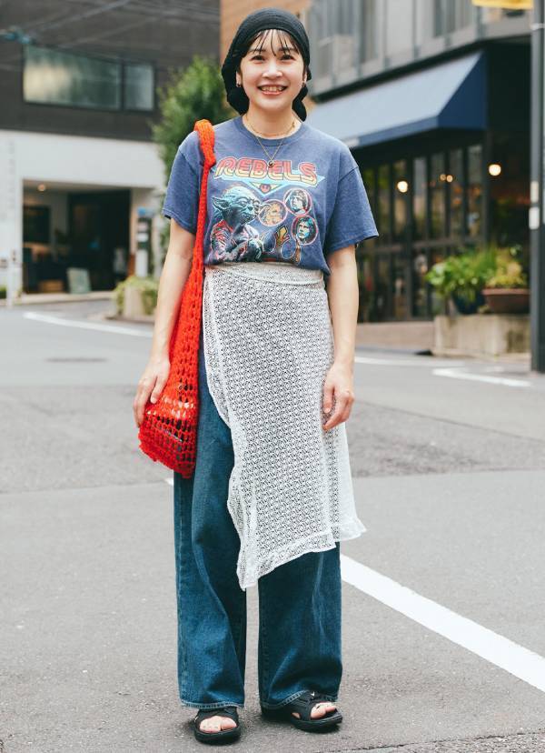 その赤バッグハンドメイドなの！？古着使いの技あり親子コーデ | HugMug