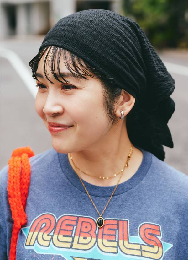 その赤バッグハンドメイドなの！？古着使いの技あり親子コーデ | HugMug