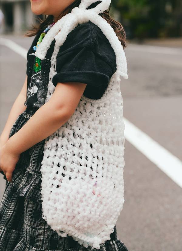 その赤バッグハンドメイドなの！？古着使いの技あり親子コーデ | HugMug