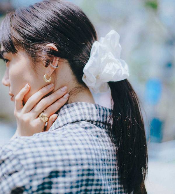 宮城 舞さん＆ぷにゅこちゃんの私服スナップ！ おしゃれも動きやすさも両立した公園コーデ | HugMug