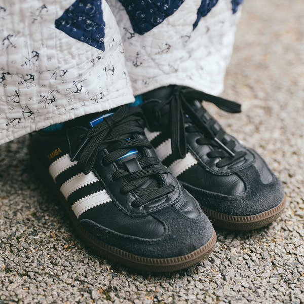 ヴィンテージMIXが超優秀！ 白×ブルーで爽やか親子リンクコーデ | HugMug