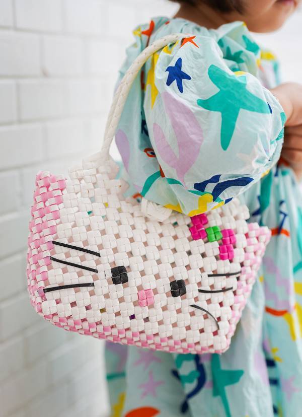 【ヴィンテージ好きな親子コーデ】ママと娘のエプロンリンクが可愛すぎ！ | HugMug