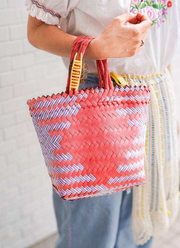 【ヴィンテージ好きな親子コーデ】ママと娘のエプロンリンクが可愛すぎ！ | HugMug