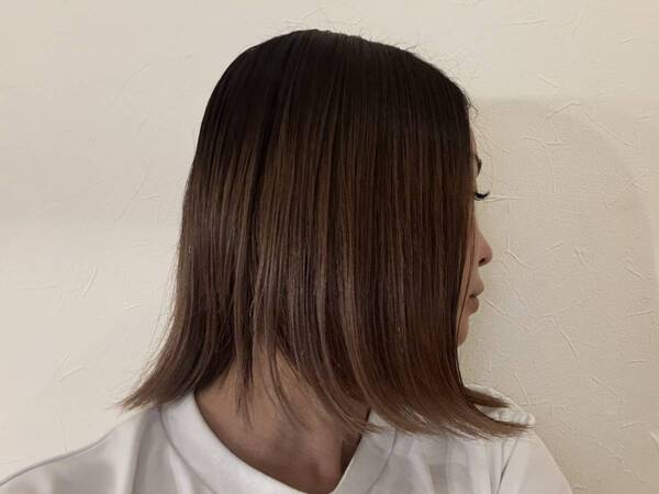 梅雨時期の髪の広がりに【インフェノム】トリートメントがおすすめ！ 簡単ケアでサロン帰りの仕上がり | HugMug