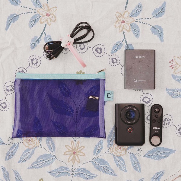 子育て中ママのバッグの中身見せて！【ヴィンテージショップオーナーHanaさん】 | HugMug