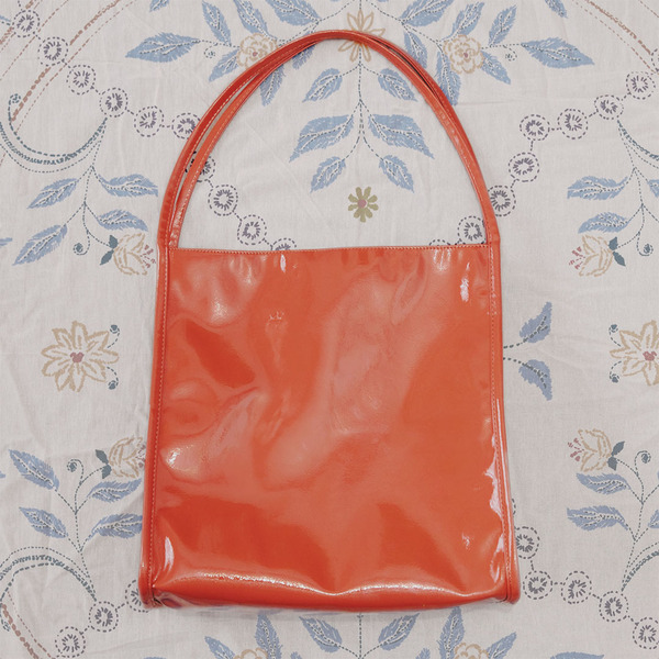 子育て中ママのバッグの中身見せて！【ヴィンテージショップオーナーHanaさん】 | HugMug