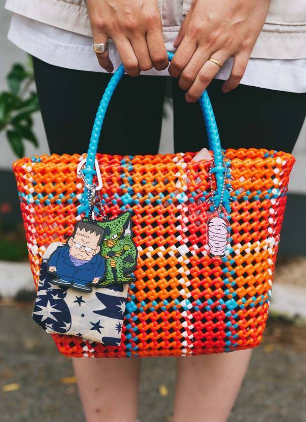 ヴィンテージTシャツできょうだいリンク！ ママの技ありモノトーンコーデは必見 | HugMug