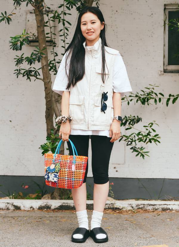 ヴィンテージTシャツできょうだいリンク！ ママの技ありモノトーンコーデは必見 | HugMug