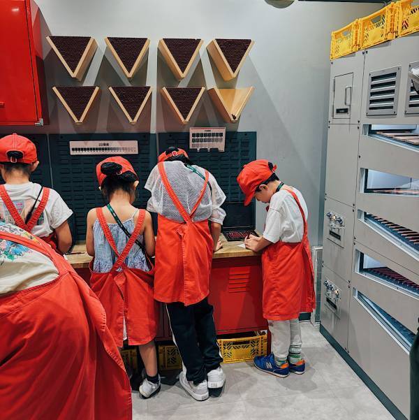 『キッザニア』で後悔しない！ 入場前にやるべき準備と当日の効率的な回り方【完全ガイド】 | HugMug