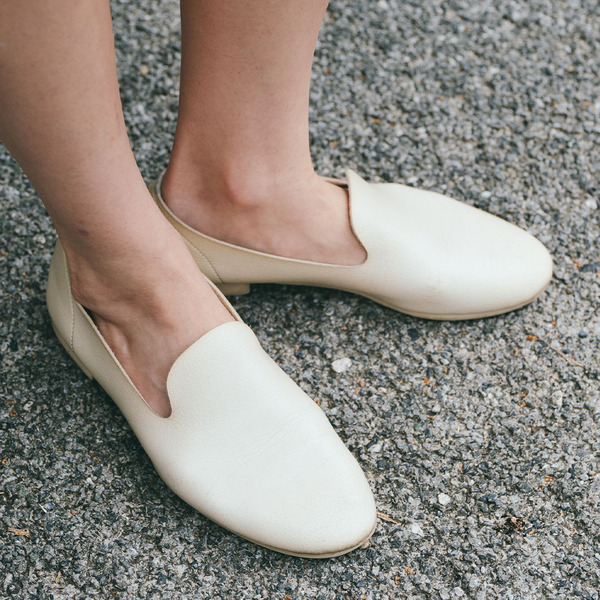 失敗しないホワイトコーデ！ 小物をアクセントに爽やか夏スタイル | HugMug