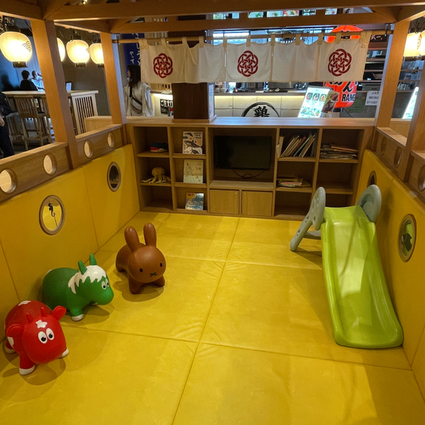 豊洲市場が超進化！市場の見学から食べ歩き&amp;足湯まで【千客万来】の全貌を徹底レポ | HugMug