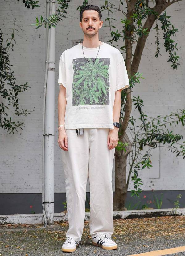 おしゃれパパの本命Tシャツをキャッチ！【TシャツSNAP10選】 | HugMug