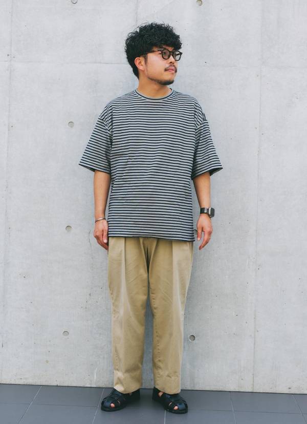 そのブラックコーデ、夏なのに軽やか！ ボーダーをシェアした家族コーデ | HugMug