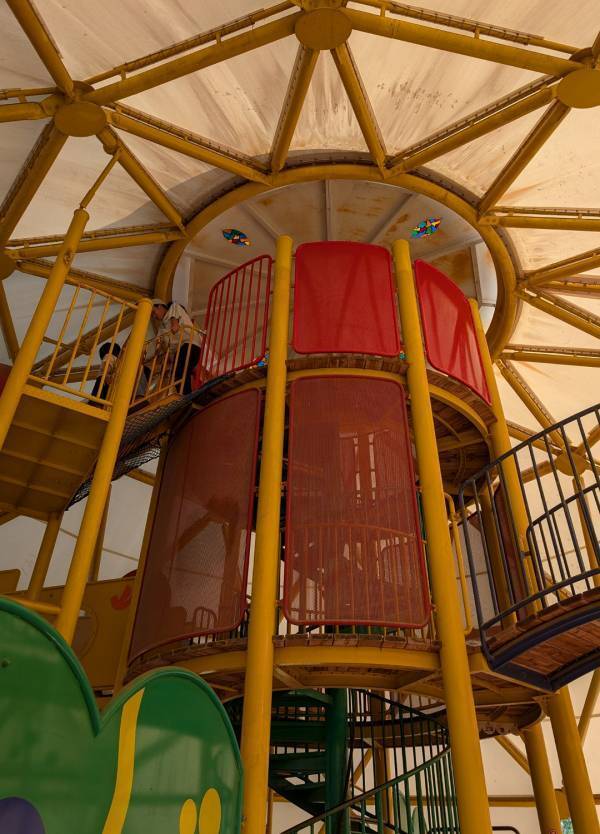 【埼玉・森林公園】じゃぶじゃぶ池×50種の遊具で外遊びDAY！ | HugMug