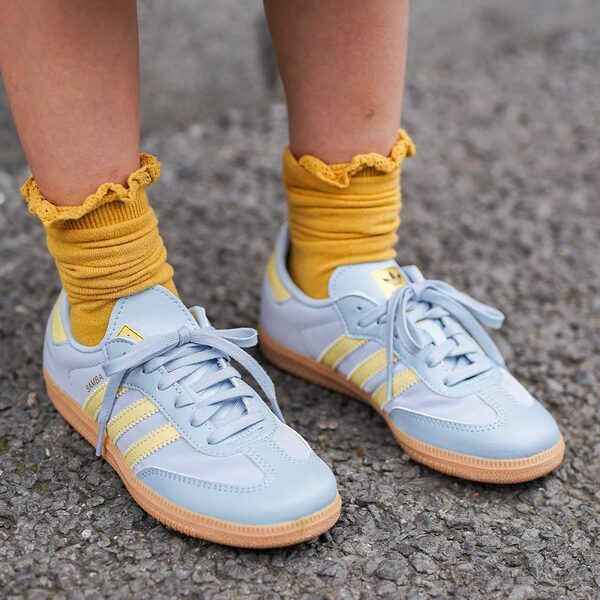 「海外子ども服」でおしゃれ度爆上げ！ ナチュラルトーンで魅せる夏の親子コーデ | HugMug