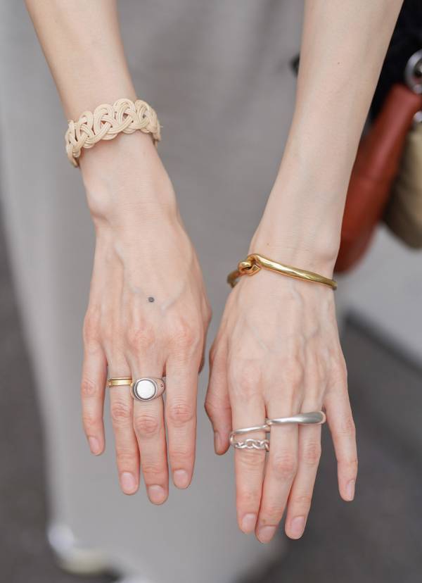 「海外子ども服」でおしゃれ度爆上げ！ ナチュラルトーンで魅せる夏の親子コーデ | HugMug