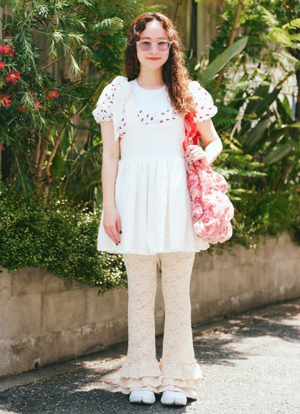 【ZARA】でつくる甘辛MIXコーデが可愛すぎ！ 爽やかホワイトで親子リンク | HugMug