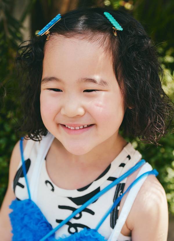 【ZARA】でつくる甘辛MIXコーデが可愛すぎ！ 爽やかホワイトで親子リンク | HugMug