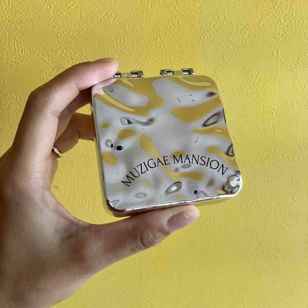 もう手放せない！ひんやりボディミスト＆パフ付きあぶらとり紙が機能も見た目も◎ | HugMug