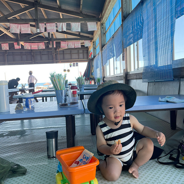 子連れ海デビューの方必見！荷物も疲れも軽減する海の家活用術をご紹介 | HugMug
