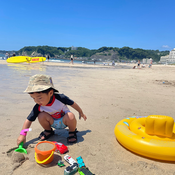 子連れ海デビューの方必見！荷物も疲れも軽減する海の家活用術をご紹介 | HugMug