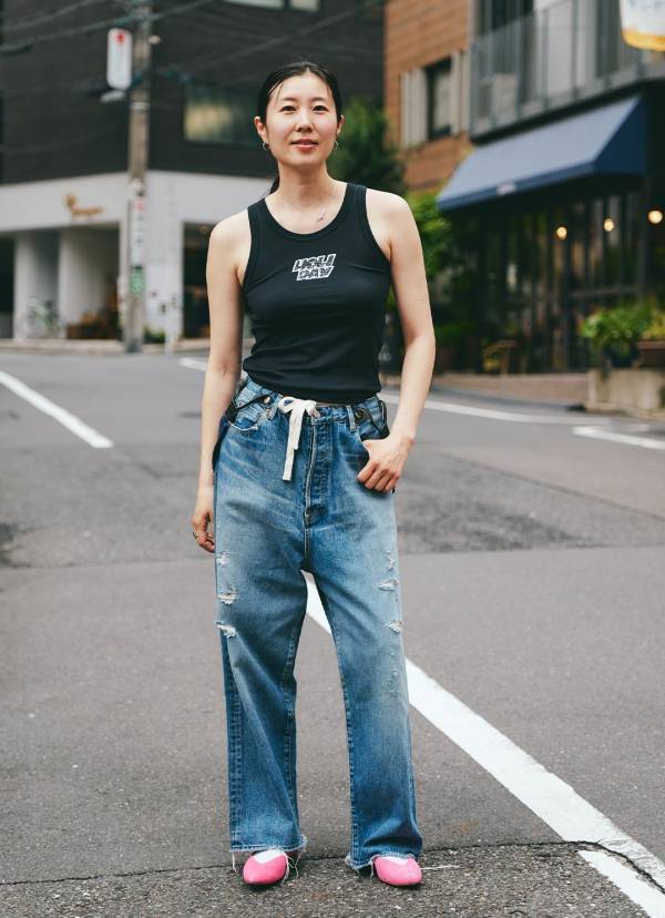 『ユニクロ』や『西松屋』など！ プチプラ上手な親子デニムコーデがおしゃれ | HugMug