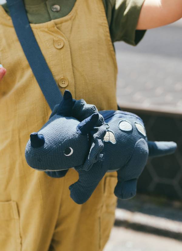 『ZARA』でつくる男の子コーデがおしゃれ！ 夏素材で季節感アップ | HugMug