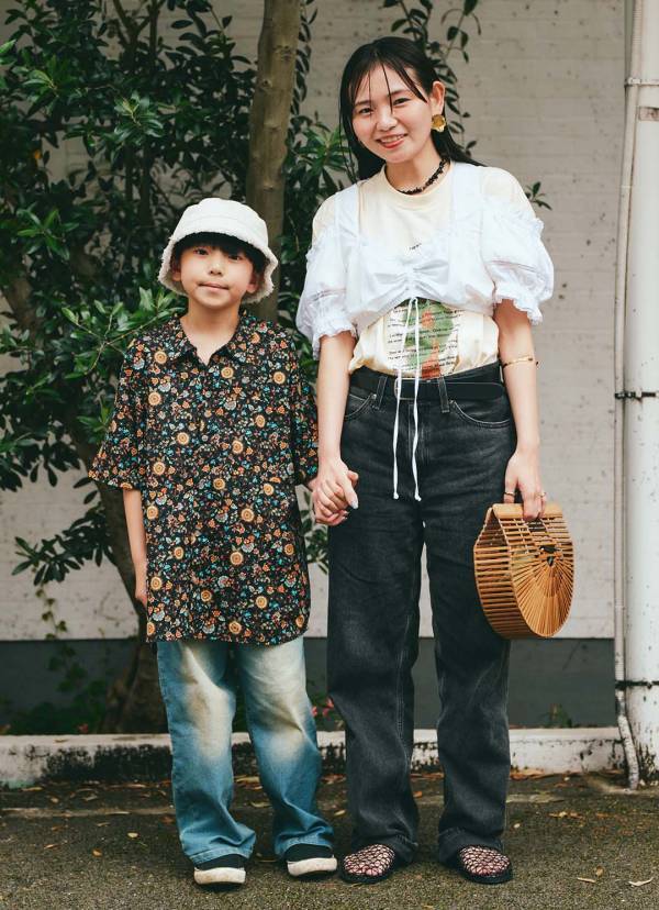 リゾート調アイテムで夏を楽しむ親子スタイル！ 大人顔負けなキッズコーデに注目 | HugMug