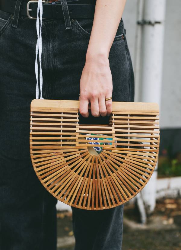 リゾート調アイテムで夏を楽しむ親子スタイル！ 大人顔負けなキッズコーデに注目 | HugMug