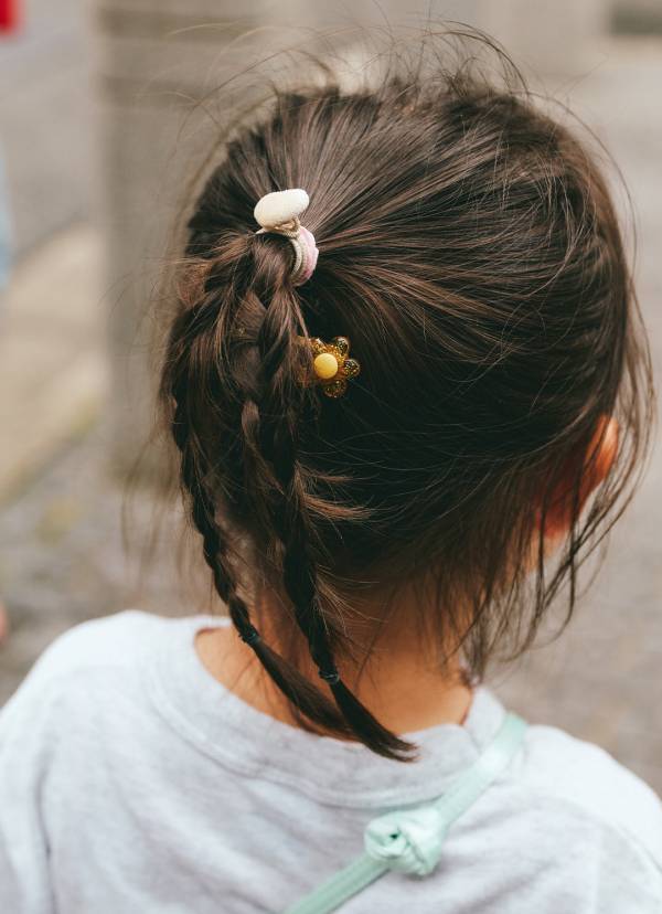 【ZARA】クロシェ編みベストが使える！プラスオンでトレンド感爆上げ | HugMug