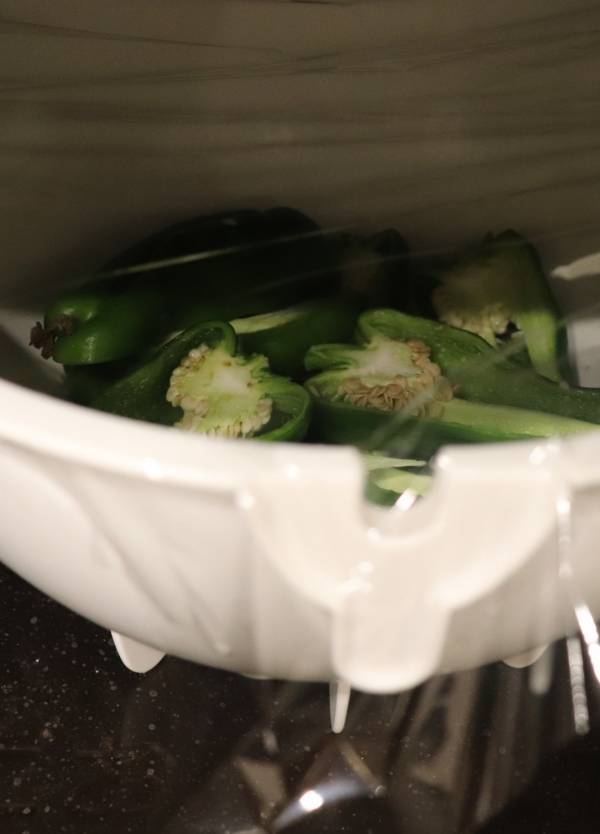 【そうめんアレンジレシピ】夏野菜や市販のドレッシングで！  超簡単さっぱりレシピ | HugMug